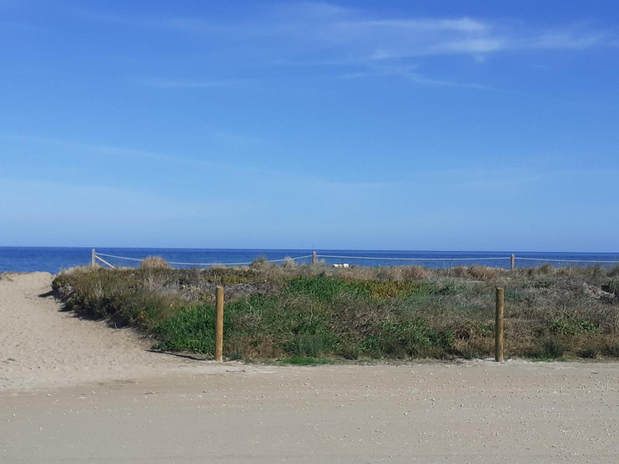Oasis Apartments Playa Albaranas Dénia Esterno foto